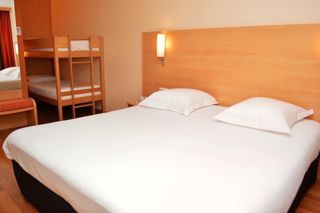 Ibis Bordeaux Saint Emilion Hotell Rom bilde